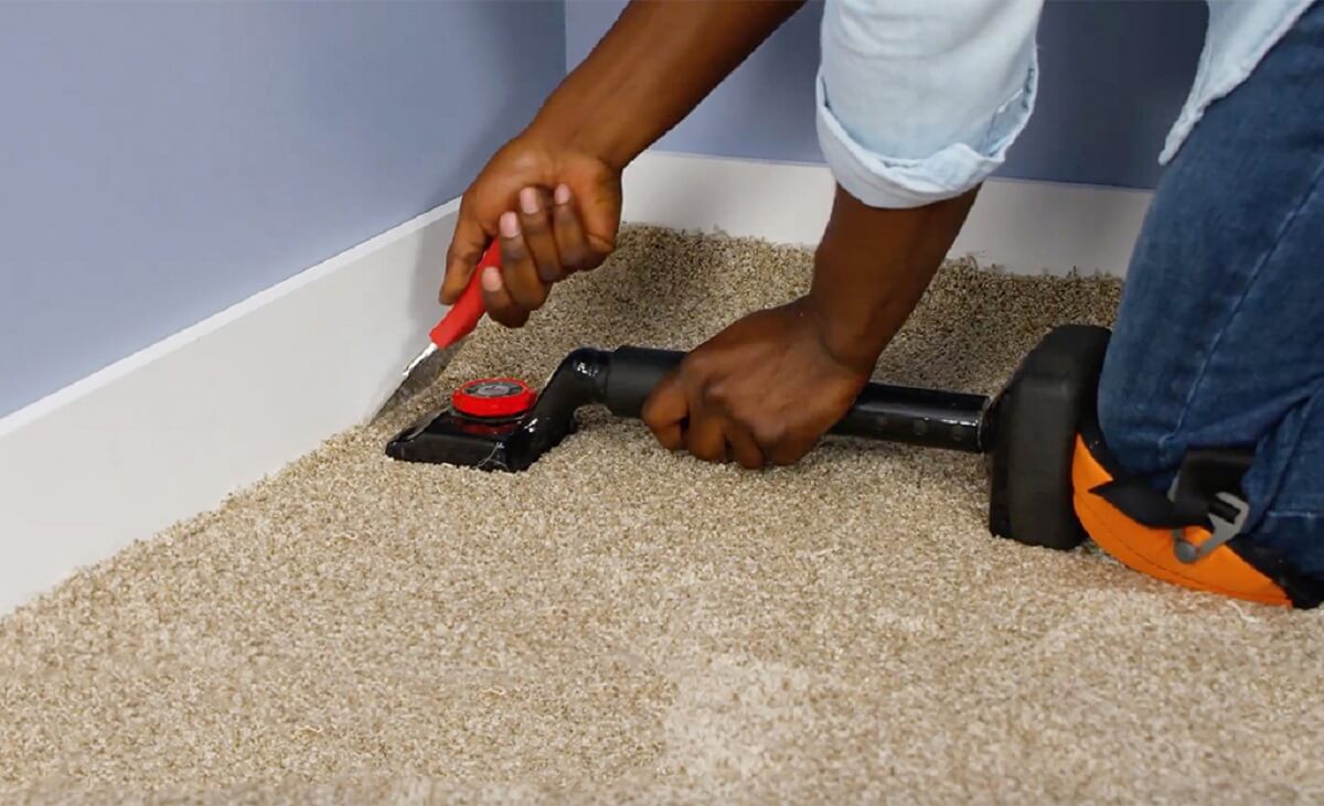 Carpet installation with tools